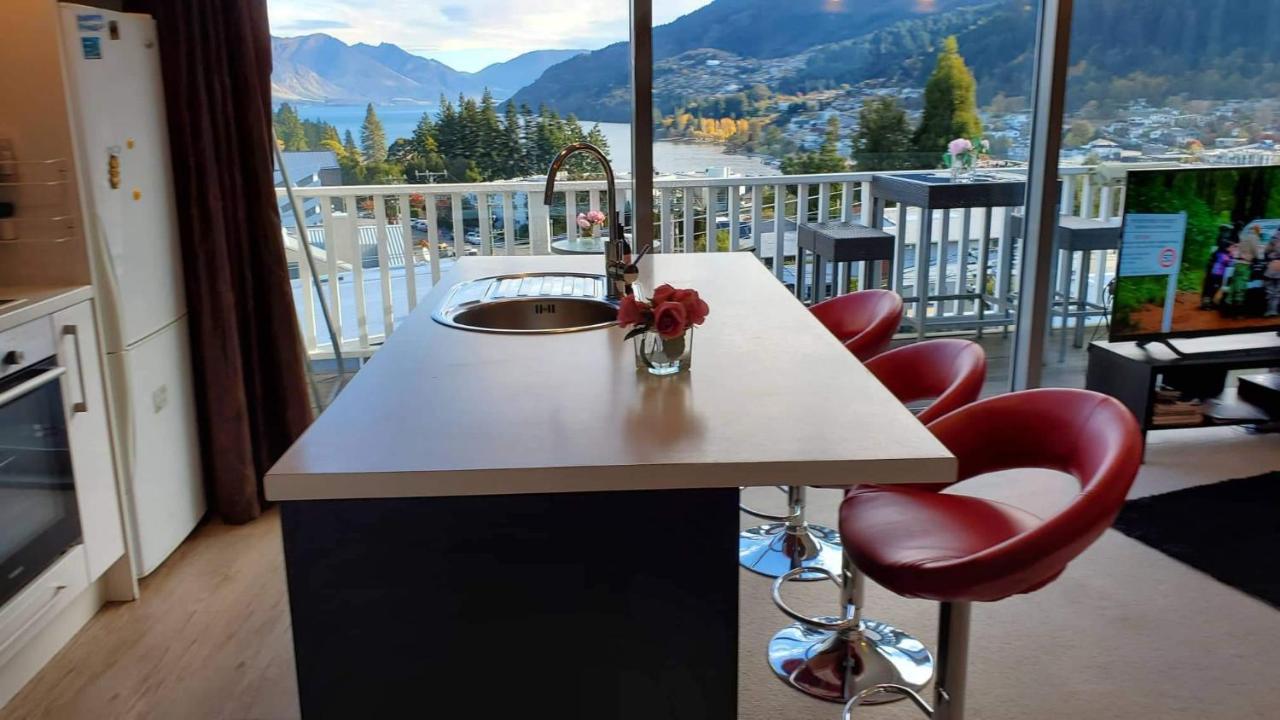 Central Lakeview Apartment With Amazing Rooftop 镇上湖景三室套房 Queenstown Exterior foto